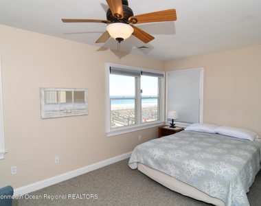 3046 Ocean Road - Photo Thumbnail 11