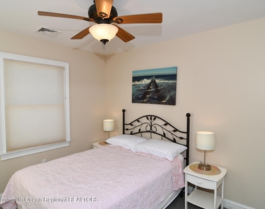 3046 Ocean Road - Photo Thumbnail 9