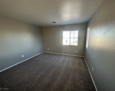 9408 Plover Falls Avenue - Photo Thumbnail 5