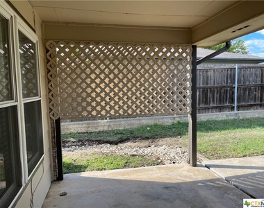 1711 Topaz Road - Photo Thumbnail 16