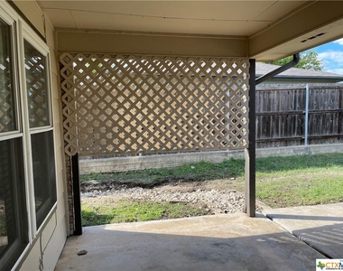 1711 Topaz Road - Photo Thumbnail 16