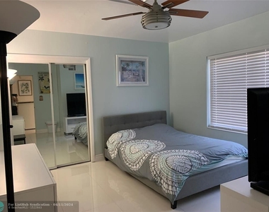 4228 N Ocean Dr - Photo Thumbnail 4