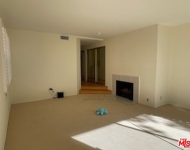 4342 Redwood Ave - Photo Thumbnail 13