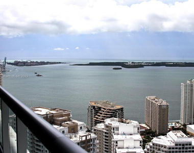 475 Brickell Ave - Photo Thumbnail 21