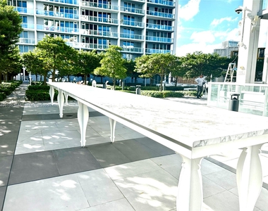 475 Brickell Ave - Photo Thumbnail 27