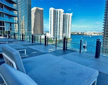 475 Brickell Ave - Photo Thumbnail 30