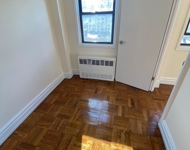  East 79th Street - Photo Thumbnail 8