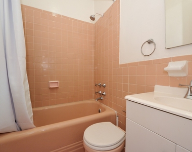 354 East 77th Street - Photo Thumbnail 12