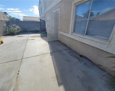 3254 Gold Run Street - Photo Thumbnail 10