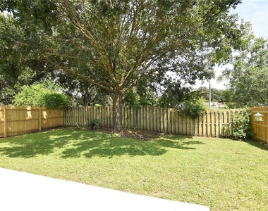 917 Pecan Street - Photo Thumbnail 22