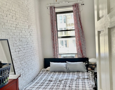 507 Manhattan Avenue - Photo Thumbnail 5