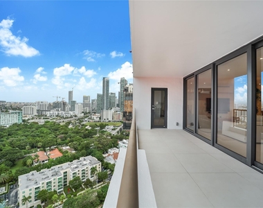 1581 Brickell Ave - Photo Thumbnail 28