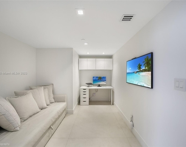 1581 Brickell Ave - Photo Thumbnail 25