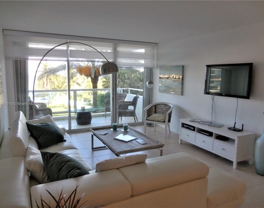 5151 Collins Ave - Photo Thumbnail 44