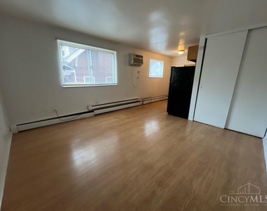 1522 Cedar Avenue - Photo Thumbnail 2