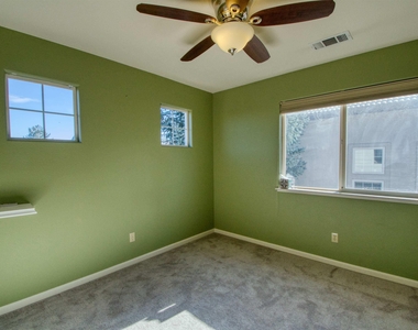 4794 Village Green Pkwy - Photo Thumbnail 15