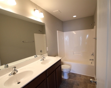 14411 Oak Springs Way - Photo Thumbnail 18