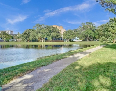 2751 N Palm Aire Dr - Photo Thumbnail 41