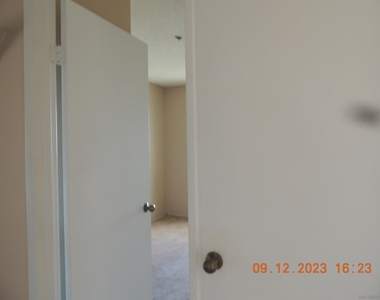 5990 Dandridge Ln - Photo Thumbnail 18