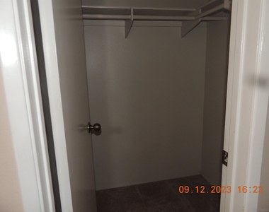 5990 Dandridge Ln - Photo Thumbnail 11