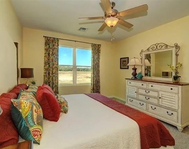 16405 Treasure Point Drive - Photo Thumbnail 9