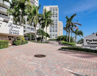 3140 S Ocean Dr - Photo Thumbnail 17