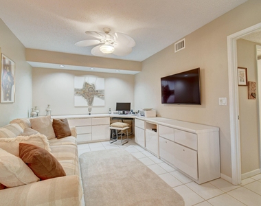 6093 Pointe Regal Circle - Photo Thumbnail 16