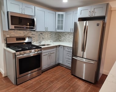 101 East 38th Street - Photo Thumbnail 1