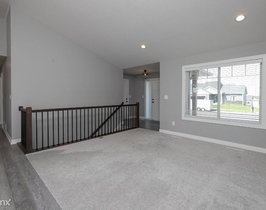 3715 Fernwood Ln Sw - Photo Thumbnail 4