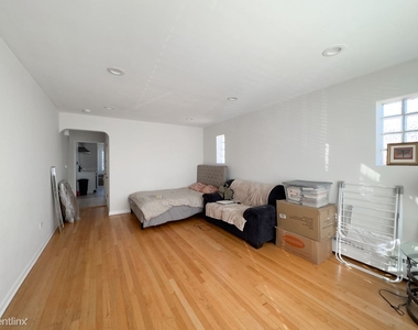 2728 N. 75th Court, Unit 8 - Photo Thumbnail 14