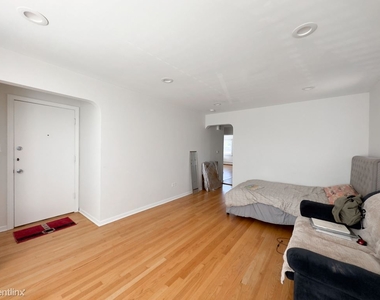 2728 N. 75th Court, Unit 8 - Photo Thumbnail 15