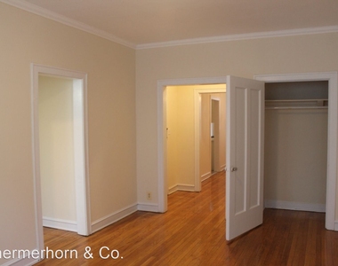 704-10 Hinman Ave. - Photo Thumbnail 4