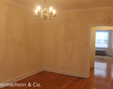 704-10 Hinman Ave. - Photo Thumbnail 6