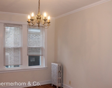 704-10 Hinman Ave. - Photo Thumbnail 5