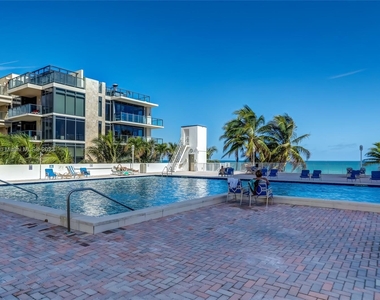 2401 S Ocean Dr - Photo Thumbnail 41