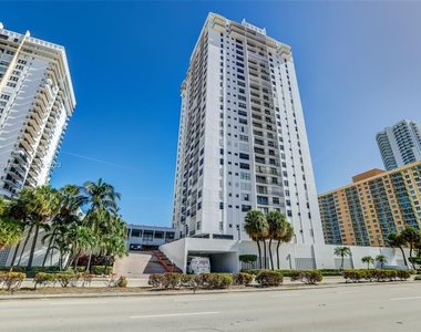 2401 S Ocean Dr - Photo Thumbnail 45