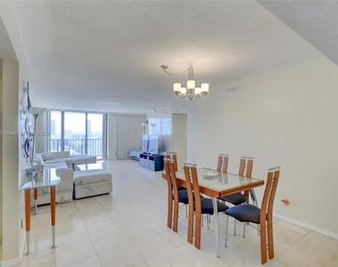 2401 S Ocean Dr - Photo Thumbnail 3