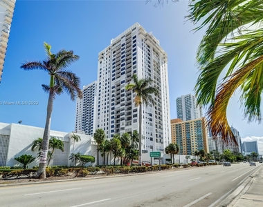 2401 S Ocean Dr - Photo Thumbnail 46