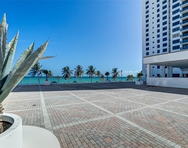 2401 S Ocean Dr - Photo Thumbnail 39