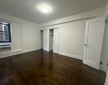 219 East 69th Street - Photo Thumbnail 6