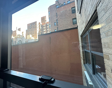 219 East 69th Street - Photo Thumbnail 9