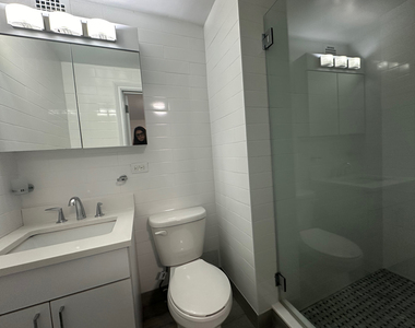219 East 69th Street - Photo Thumbnail 7