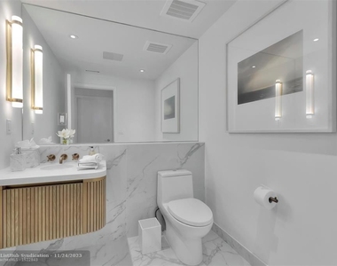 525 N Fort Lauderdale Beach Blvd - Photo Thumbnail 43