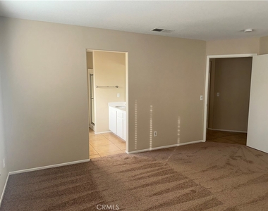 7640 Continental Place - Photo Thumbnail 16