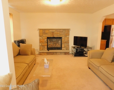 3123 Red Fox Lane - Photo Thumbnail 4