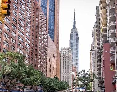 165 East 35th Street - Photo Thumbnail 7