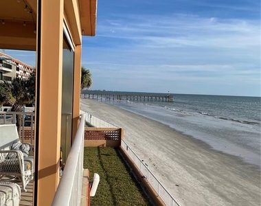 16400 Gulf Boulevard - Photo Thumbnail 1