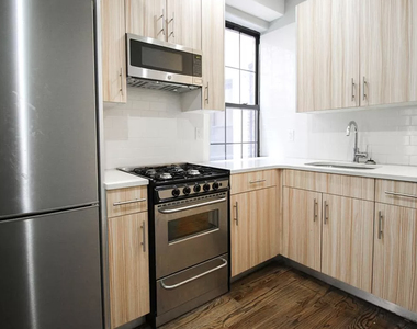 1719 Gates Avenue - Photo Thumbnail 1