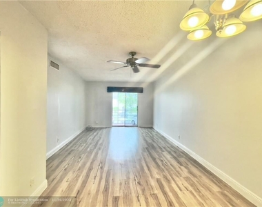 6505 Winfield Blvd - Photo Thumbnail 13