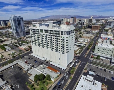 900 Las Vegas Boulevard - Photo Thumbnail 31